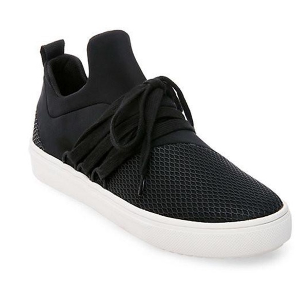 Steve Madden Shoes - Steve Madden Lancer Sneaker